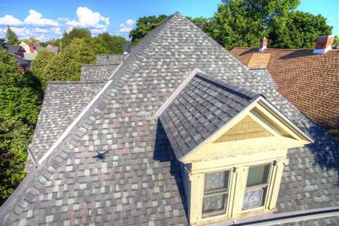 Choosing a Contractor for Shingle Replacement