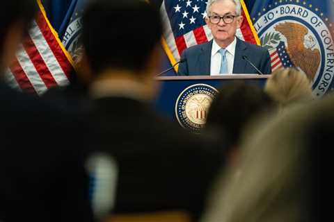 Powell Says Fed ‘Will Not Be’ a Climate Policymaker