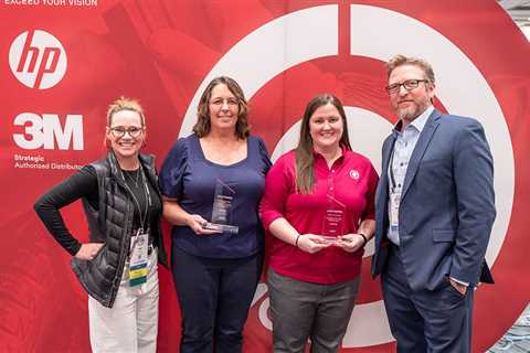 FASTSIGNS International Names U.S. and Canadian Vendor of the Year