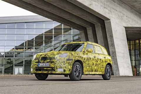 Third-generation Mini Countryman looks all grown up in official spy shots