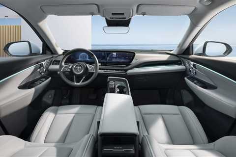 Buick Electra E5 interior debuts with a 30-inch, 6K OLED display