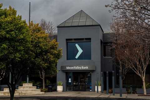 Silicon Valley Bank Fails After Run by Venture Capital Customers