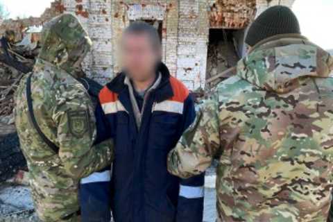 Ukraine says it caught a Russian soldier who had been hiding in abandoned buildings for 6 months..