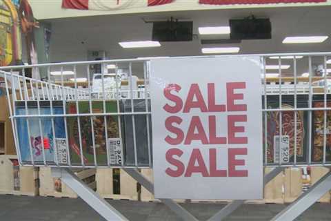 Boxing Week, New Year's Eve keeping Lethbridge businesses busy ... - Global News