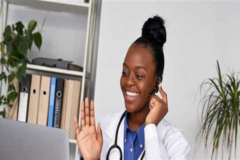 What are the duties of a healthcare consultant?