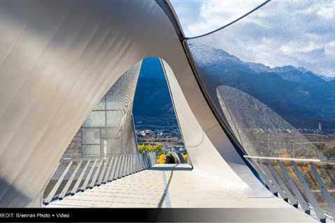 Double-Curved Metal Bridge Provides Key Urban Link in Colorado Springs