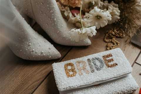 15 Bridal Purses: The Perfect Wedding Day Accessory