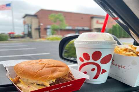 I tried Chick-fil-A's new honey pepper pimento chicken sandwich and caramel crumble shake. One time ..