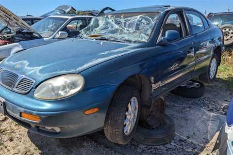 Junkyard Gem: 2000 Daewoo Leganza CDX