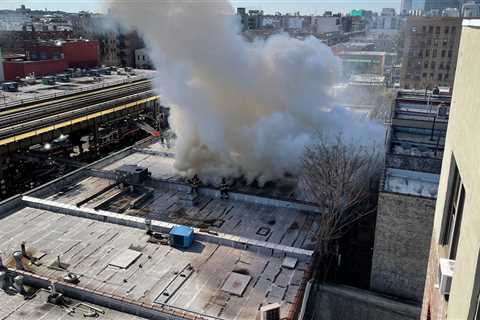 5 FDNY firefighters, 1 civilian injured at warehouse blaze