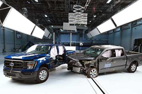 IIHS: Full-size pickups don't do enough to protect backseat passengers