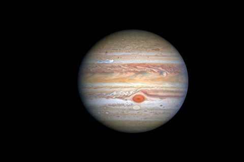 Amateur astronomers spot new impact on Jupiter