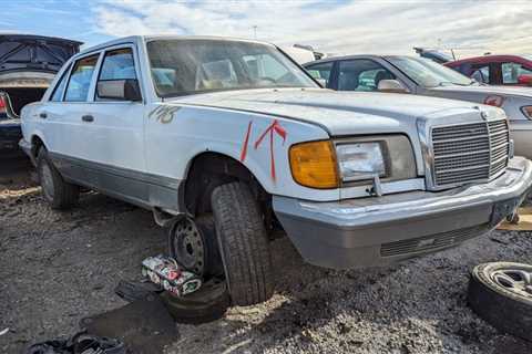 Junkyard Gem: 1988 Mercedes-Benz 420 SEL