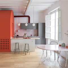 A Vibrant Barcelona Apartment That’s On-Trend With Pink