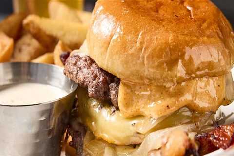 Indulge in Delicious Burgers and Deals in Indianapolis