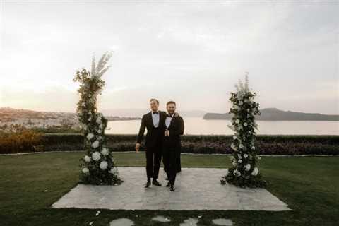 Sophisticated Green and White Spiridakis Estate Wedding