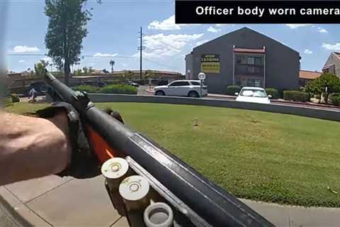Watch: Ariz. officers confront armed suspect while driving in cruiser