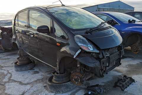 Scrapyard Gem: 2008 Mitsubishi i