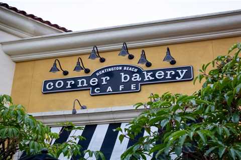 Corner Bakery declares bankruptcy