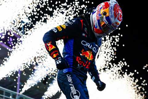 Max Verstappen cruises to victory at the Saudi Arabian GP
