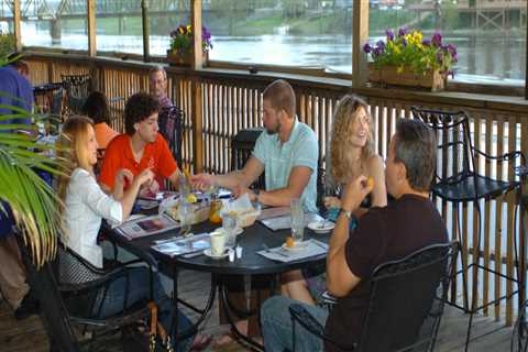 10 Best Outdoor Restaurants in Monroe-West Monroe, Louisiana