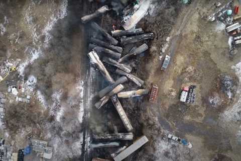 Norfolk Southern to pay $600M settlement related to train derailment in eastern Ohio