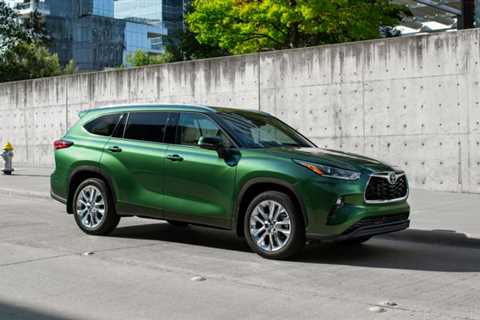 Report: The Toyota Highlander is going all-electric