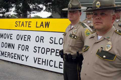 'Move Over' laws save lives. So why don't drivers move over?