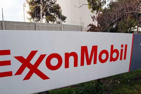 Judge Dismisses Exxon Suit Against Investor, Defusing Showdown That Sparked Outrage