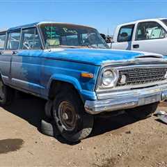 Junkyard Gem: 1975 Jeep Wagoneer