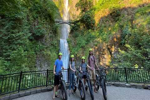 Exploring Multnomah County, Oregon: A Guide to Bicycle Services and Culinary Tours