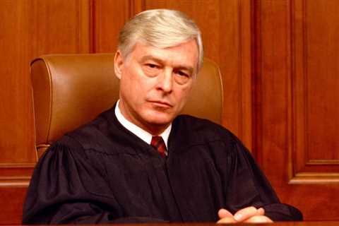 Post‑Chevron Spotlight: Federal Court Nixes FDA Rule Reclassifying Laboratory Services as Medical..