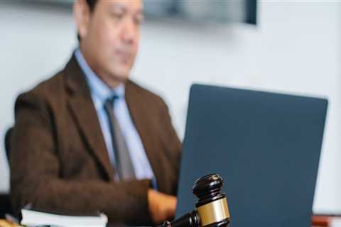 Why A Bankruptcy Lawyer Recommends Hiring A Workers Compensation Lawyer If You're Injured At Work?