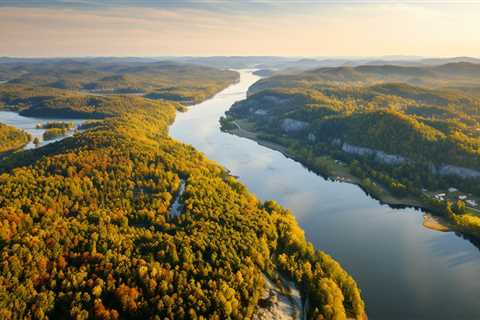 Discovering the Charm of Central Kentucky on Two Wheels
