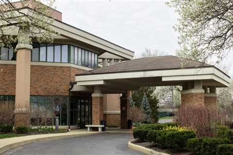 Empowering Recovery: The Importance Of Career Coaching In Cherry Hills’ Drug Rehab Programs