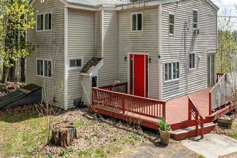 The Impact of Lot Size on Property Value in Derry, New Hampshire