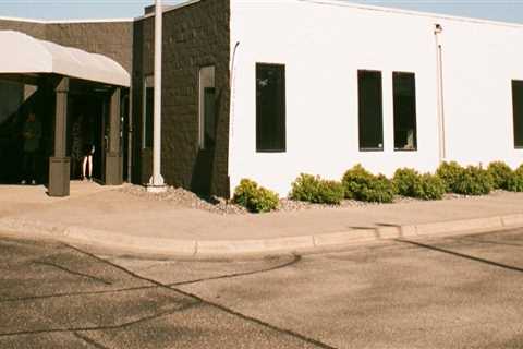 The Allure of Non-Denominational Churches in Blaine, Minnesota