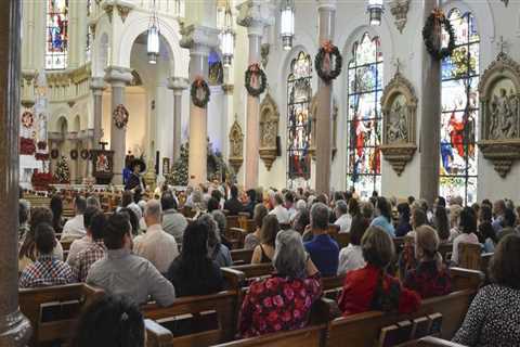 Uncovering the Fascinating History of Cathedrals in Pinellas County, Florida