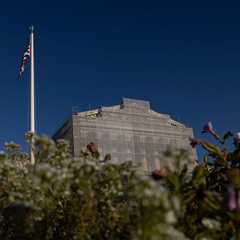 Off-ramp remains to birthright citizenship decision