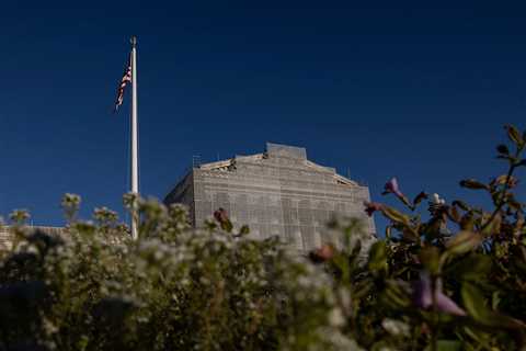 Off-ramp remains to birthright citizenship decision