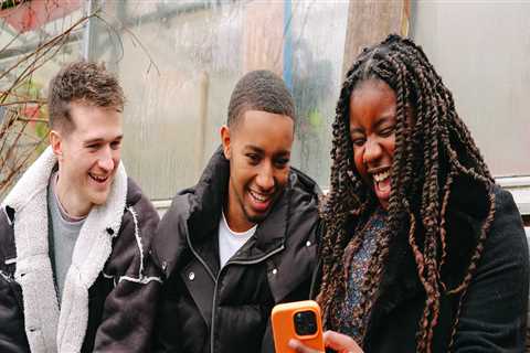 The Social Media Landscape of Media Companies in Clackamas County, Oregon