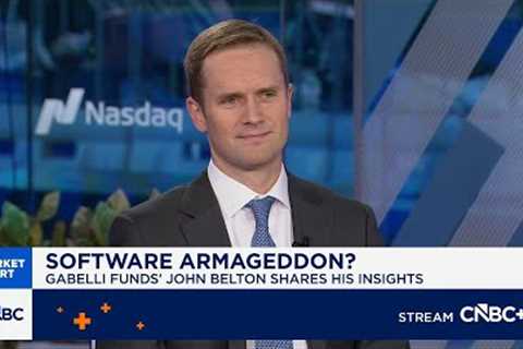 ''Pretty comfortable'' with where large tech firms are trading currently: Gabelli Funds'' John..