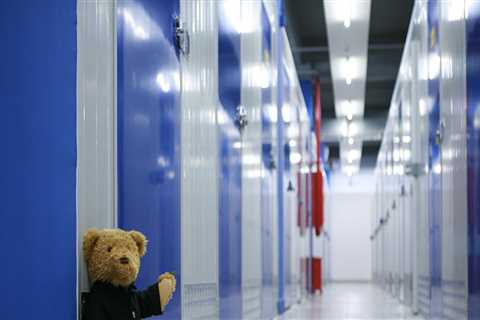 Storage Unit Size Guide in Yukon, OK for Long Haul Trucking Moves and Everyday Storage Needs